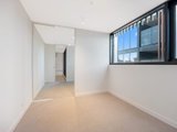 https://images.listonce.com.au/custom/160x/listings/80675-palmerston-crescent-south-melbourne-vic-3205/195/01090195_img_05.jpg?MQwhwd74Ifw