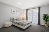 https://images.listonce.com.au/custom/160x/listings/81-cardigan-road-mooroolbark-vic-3138/334/01976334_img_06.jpg?8c_qoNq79Hg