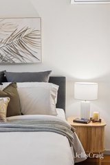 https://images.listonce.com.au/custom/160x/listings/81-carronvale-road-mooroolbark-vic-3138/310/01766310_img_11.jpg?ZkFDOO6QXOs