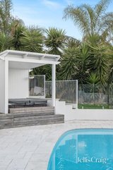 https://images.listonce.com.au/custom/160x/listings/81-carronvale-road-mooroolbark-vic-3138/310/01766310_img_20.jpg?Z8fEJg-rnUA