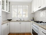 https://images.listonce.com.au/custom/160x/listings/81-marne-street-south-yarra-vic-3141/844/00981844_img_04.jpg?o702mMwPAzU