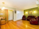 https://images.listonce.com.au/custom/160x/listings/81-newton-avenue-bell-post-hill-vic-3215/915/01698915_img_04.jpg?uQHeXOIWFDY