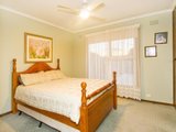 https://images.listonce.com.au/custom/160x/listings/81-newton-avenue-bell-post-hill-vic-3215/915/01698915_img_09.jpg?WgVihmdDlM0
