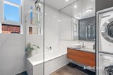 https://images.listonce.com.au/custom/160x/listings/81-rowena-parade-richmond-vic-3121/931/01812931_img_08.jpg?zYoxAb98mB0