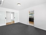 https://images.listonce.com.au/custom/160x/listings/8103-kangaroo-road-hughesdale-vic-3166/784/01844784_img_06.jpg?gXIvjcJ6Lhs