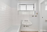 https://images.listonce.com.au/custom/160x/listings/812-sydney-street-murrumbeena-vic-3163/529/01751529_img_10.jpg?qIQ-mGAXadw