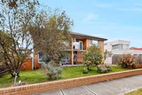 https://images.listonce.com.au/custom/160x/listings/812-sydney-street-murrumbeena-vic-3163/529/01751529_img_14.jpg?1HZzPzNFi5Q