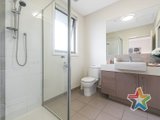 https://images.listonce.com.au/custom/160x/listings/814-landale-avenue-croydon-vic-3136/559/01525559_img_08.jpg?eXkCiV7cG5A