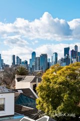 https://images.listonce.com.au/custom/160x/listings/8152-bridport-street-albert-park-vic-3206/996/01750996_img_18.jpg?DX6PauA5yqM