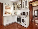 https://images.listonce.com.au/custom/160x/listings/8168-victoria-avenue-albert-park-vic-3206/521/01087521_img_03.jpg?oH6KNVH9RBI