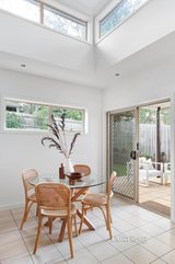 https://images.listonce.com.au/custom/160x/listings/8171-st-helena-road-greensborough-vic-3088/737/01551737_img_06.jpg?q7NmuNpAJxc