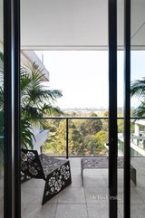 https://images.listonce.com.au/custom/160x/listings/817280-albert-street-east-melbourne-vic-3002/068/01592068_img_02.jpg?LarkaHdvH_c