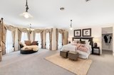 https://images.listonce.com.au/custom/160x/listings/818-highbury-road-glen-waverley-vic-3150/667/01900667_img_13.jpg?Ik_yfRSwQ-M