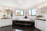 https://images.listonce.com.au/custom/160x/listings/818-highbury-road-glen-waverley-vic-3150/667/01900667_img_14.jpg?nKk0aYRlT18
