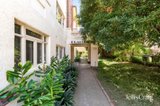 https://images.listonce.com.au/custom/160x/listings/818-princes-street-st-kilda-vic-3182/319/01906319_img_09.jpg?aZyBSMnQEZc