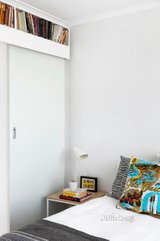 https://images.listonce.com.au/custom/160x/listings/8187-mansfield-street-thornbury-vic-3071/048/01013048_img_06.jpg?ZmiYHossOcE