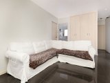 https://images.listonce.com.au/custom/160x/listings/8193-brighton-road-elwood-vic-3184/444/01794444_img_06.jpg?CWF5ra7ubFU