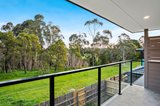 https://images.listonce.com.au/custom/160x/listings/81a-esther-crescent-mooroolbark-vic-3138/422/01849422_img_11.jpg?Rs-k8-bbmBI