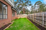 https://images.listonce.com.au/custom/160x/listings/81a-esther-crescent-mooroolbark-vic-3138/855/01609855_img_12.jpg?RLjN-bxToJM