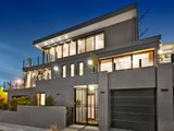 https://images.listonce.com.au/custom/160x/listings/81b-ormond-esplanade-elwood-vic-3184/207/01794207_img_02.jpg?FHhNF81GXzQ