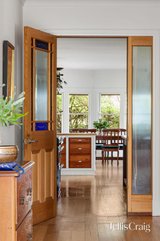 https://images.listonce.com.au/custom/160x/listings/82-alma-road-panton-hill-vic-3759/081/01983081_img_10.jpg?9LEoL8hNXZI