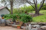 https://images.listonce.com.au/custom/160x/listings/82-alma-road-panton-hill-vic-3759/081/01983081_img_26.jpg?_hKI7E1w2HM