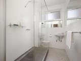 https://images.listonce.com.au/custom/160x/listings/82-brook-street-hawthorn-vic-3122/582/01684582_img_06.jpg?uBioDvI-06I