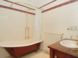 https://images.listonce.com.au/custom/160x/listings/82-fitzroy-street-geelong-vic-3220/118/01699118_img_06.jpg?i5yi1FJmZlM