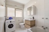 https://images.listonce.com.au/custom/160x/listings/82-grattan-street-hawthorn-vic-3122/220/00613220_img_05.jpg?QV-3-C4HcDc