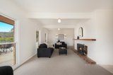 https://images.listonce.com.au/custom/160x/listings/82-kirribilli-road-new-gisborne-vic-3438/210/01452210_img_15.jpg?_uivetleIF0