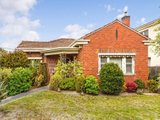 https://images.listonce.com.au/custom/160x/listings/82-maud-street-balwyn-north-vic-3104/054/01685054_img_02.jpg?YU_fkOL9cXQ