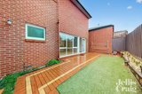 https://images.listonce.com.au/custom/160x/listings/82-middlesex-road-surrey-hills-vic-3127/614/01733614_img_12.jpg?SaAXHkya6XE