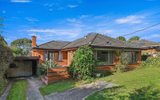 https://images.listonce.com.au/custom/160x/listings/82-mullum-mullum-road-ringwood-vic-3134/811/01811811_img_05.jpg?3gdT_NOxtd4