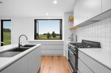 https://images.listonce.com.au/custom/160x/listings/82-samphire-drive-connewarre-vic-3227/450/01681450_img_03.jpg?fizhDAKxnPA