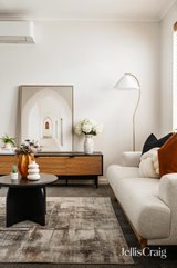 https://images.listonce.com.au/custom/160x/listings/821-elphin-grove-hawthorn-vic-3122/969/01976969_img_08.jpg?5AQpNtt37M8