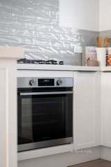 https://images.listonce.com.au/custom/160x/listings/8275-canterbury-road-bayswater-north-vic-3153/743/01716743_img_05.jpg?3TWjWWMqrLY