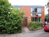 https://images.listonce.com.au/custom/160x/listings/8278-cotham-road-kew-vic-3101/167/01769167_img_01.jpg?35l3l7IVGjg