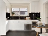 https://images.listonce.com.au/custom/160x/listings/828-patterson-street-middle-park-vic-3206/125/01090125_img_03.jpg?aNypZ9iq5WA
