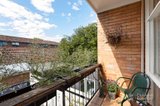 https://images.listonce.com.au/custom/160x/listings/8282-barkly-street-elwood-vic-3184/617/01813617_img_08.jpg?e0q96q7V69A
