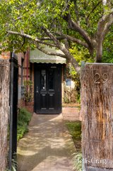 https://images.listonce.com.au/custom/160x/listings/829-albert-street-east-melbourne-vic-3002/325/01769325_img_09.jpg?Mh462IadwJ4