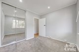 https://images.listonce.com.au/custom/160x/listings/829-elphin-grove-hawthorn-vic-3122/307/01628307_img_07.jpg?tPZ76BF5KLU