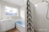 https://images.listonce.com.au/custom/160x/listings/829-graham-road-highett-vic-3190/553/01741553_img_07.jpg?svt_AblnPXU