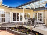 https://images.listonce.com.au/custom/160x/listings/83-fortuna-avenue-balwyn-north-vic-3104/197/01685197_img_09.jpg?YVd9VP9xEXk