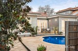 https://images.listonce.com.au/custom/160x/listings/83-linacre-road-hampton-vic-3188/981/01935981_img_17.jpg?Heyf_4Fzr40