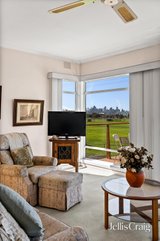 https://images.listonce.com.au/custom/160x/listings/83-the-strand-newport-vic-3015/336/01978336_img_23.jpg?U9rEXNED1S4