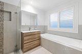 https://images.listonce.com.au/custom/160x/listings/83-valepark-drive-donvale-vic-3111/951/01264951_img_08.jpg?QRFO0vytimg