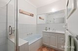 https://images.listonce.com.au/custom/160x/listings/83-winyard-drive-mooroolbark-vic-3138/267/01819267_img_09.jpg?E_WEuxAq7is