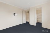 https://images.listonce.com.au/custom/160x/listings/83-york-street-strathmore-vic-3041/335/01970335_img_05.jpg?uhq2hKsKk8Q
