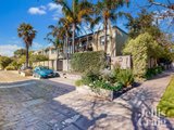 https://images.listonce.com.au/custom/160x/listings/8311-auburn-road-hawthorn-vic-3122/966/01699966_img_10.jpg?sdVM0ridYdw