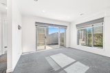 https://images.listonce.com.au/custom/160x/listings/833-tremain-drive-lucas-vic-3350/377/01705377_img_06.jpg?sw6G2RzJBrs